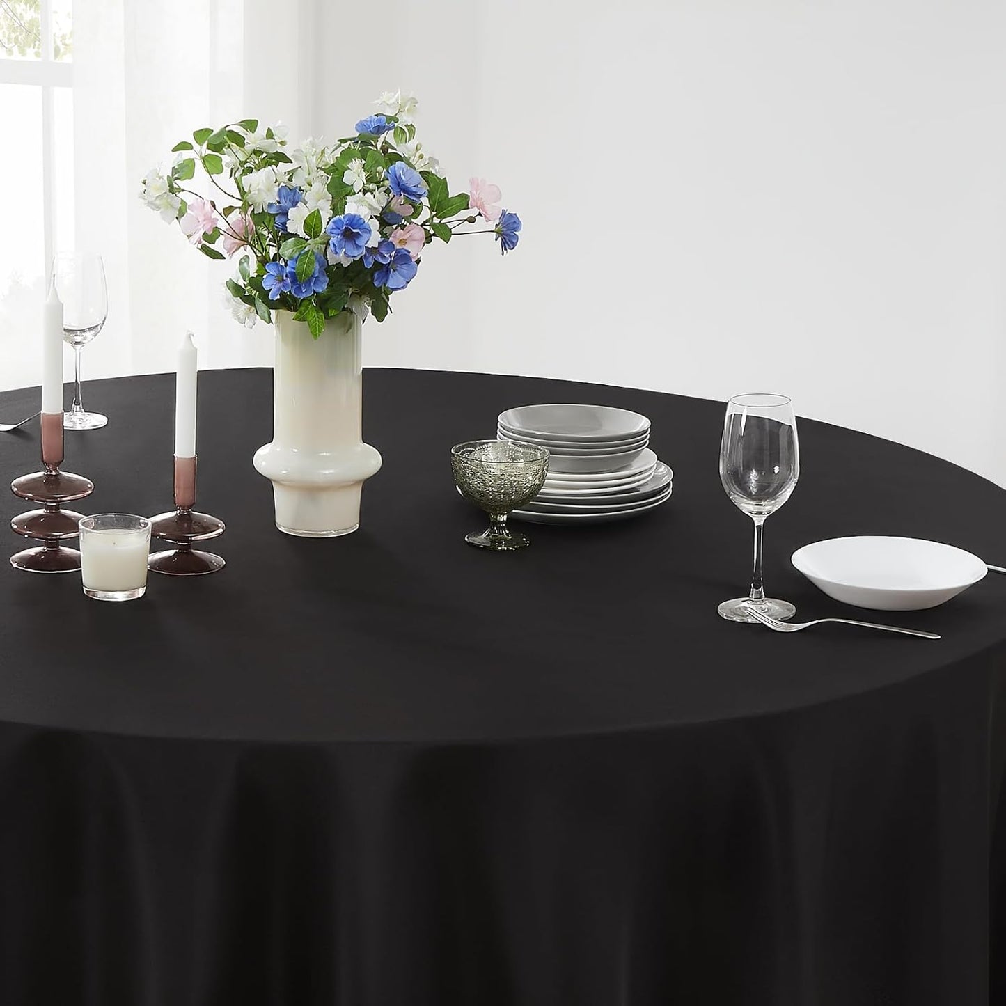 Round Tablecloth 132 Inch 6 Pack Black Tablecloths Washable Decorative Linen Polyester Table Clothes Cover for Dining Table Banquets Buffet Parties and Wedding