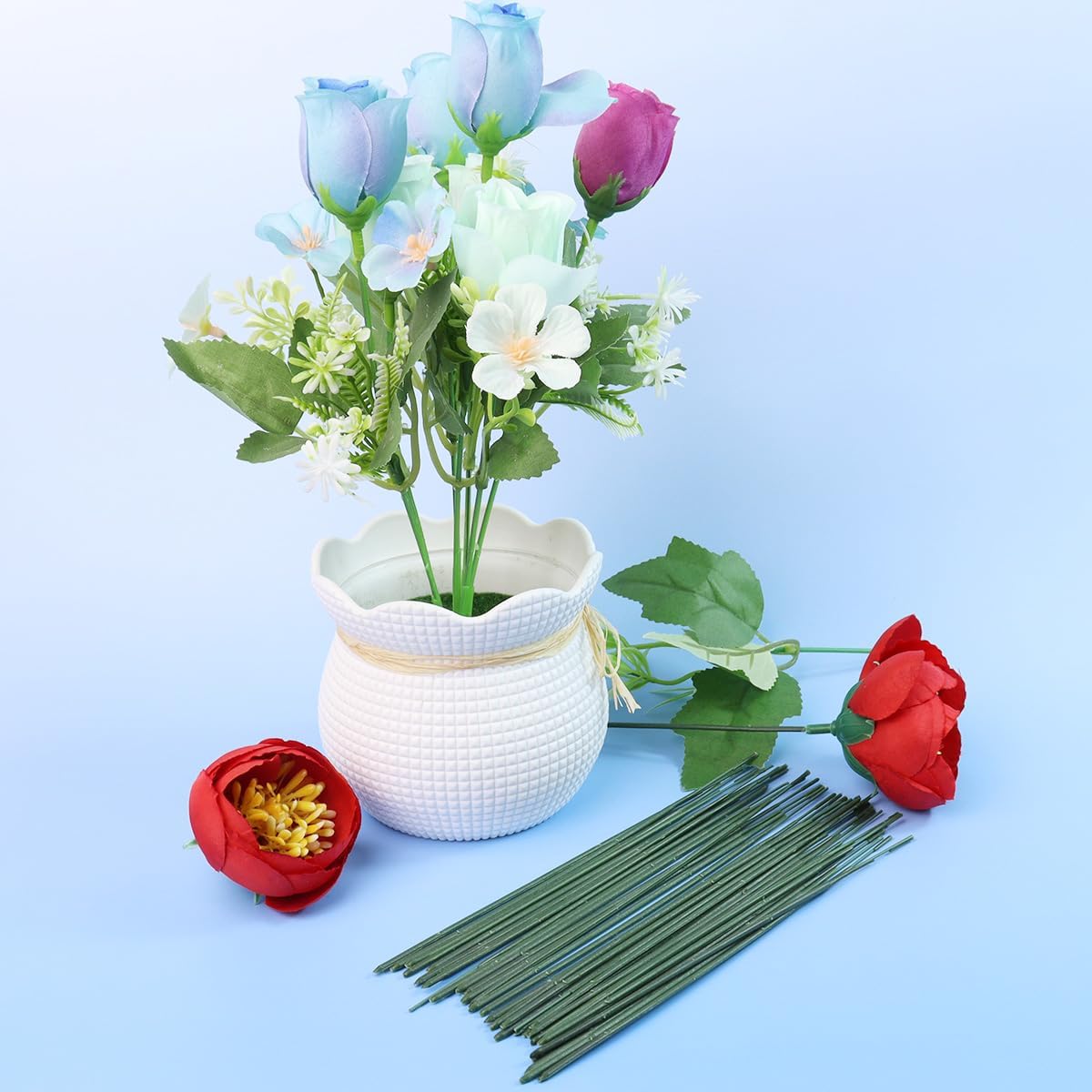 Green Floral Stems - 100pcs Plastic Flower Rods for Bouquets and Arrangements, Ideal for Crafts and Florists (17CM /6.7in)