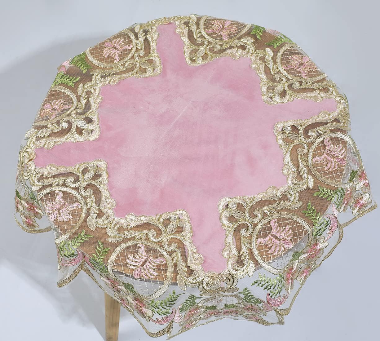vctops Damask Lace Patchwork Tablecloth Luxury Square Small Table Cover Elegant Floral Embroidered Lace Table Cloth for Party Kitchen Dinning Picnic Decoration (Type P,32"x32")