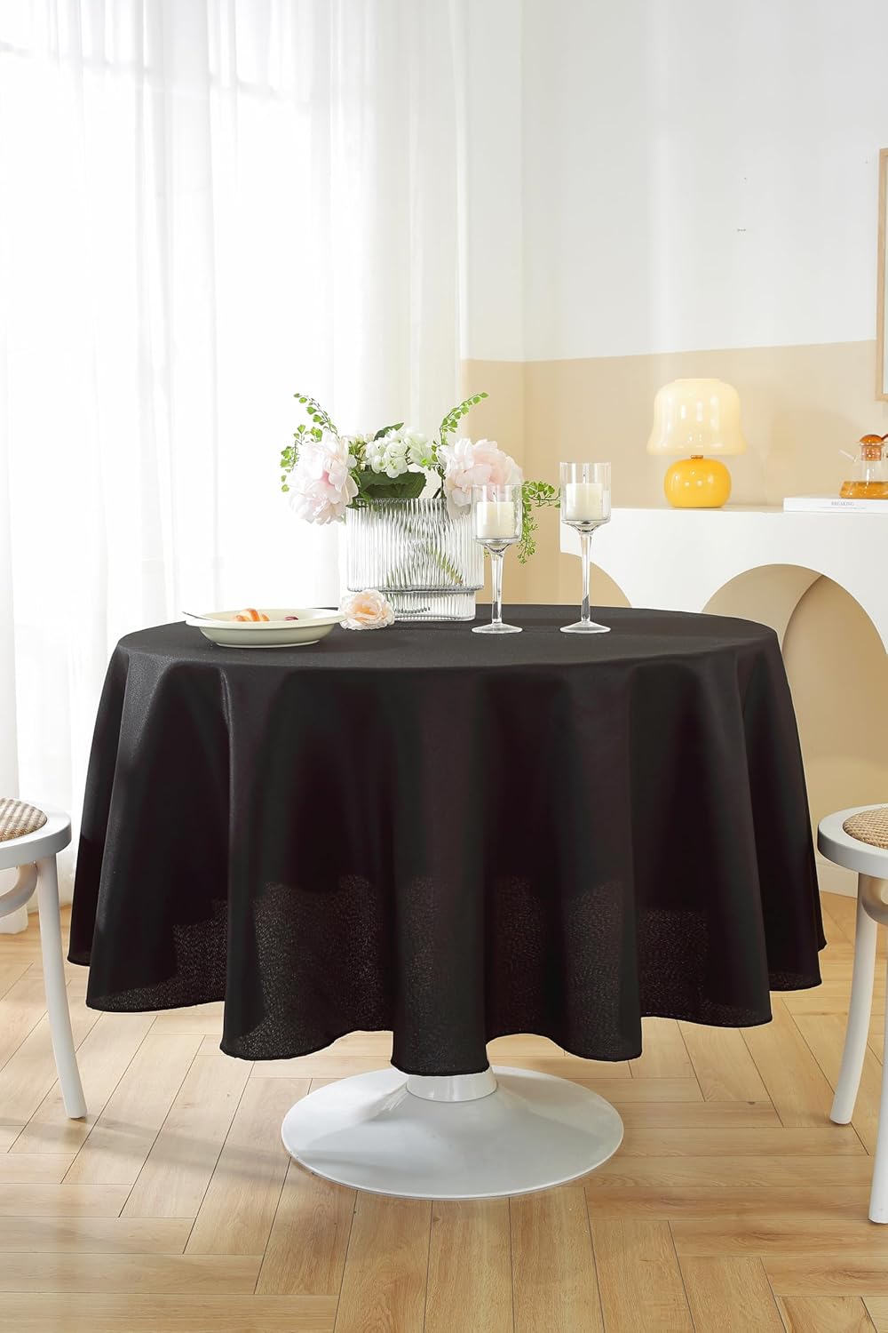 Craft And Party Round Tablecloth, 60 Inch Black Tablecloth, Polyester Fabric Washable Table Cloth for Home, Party, Wedding or Restaurant Use.