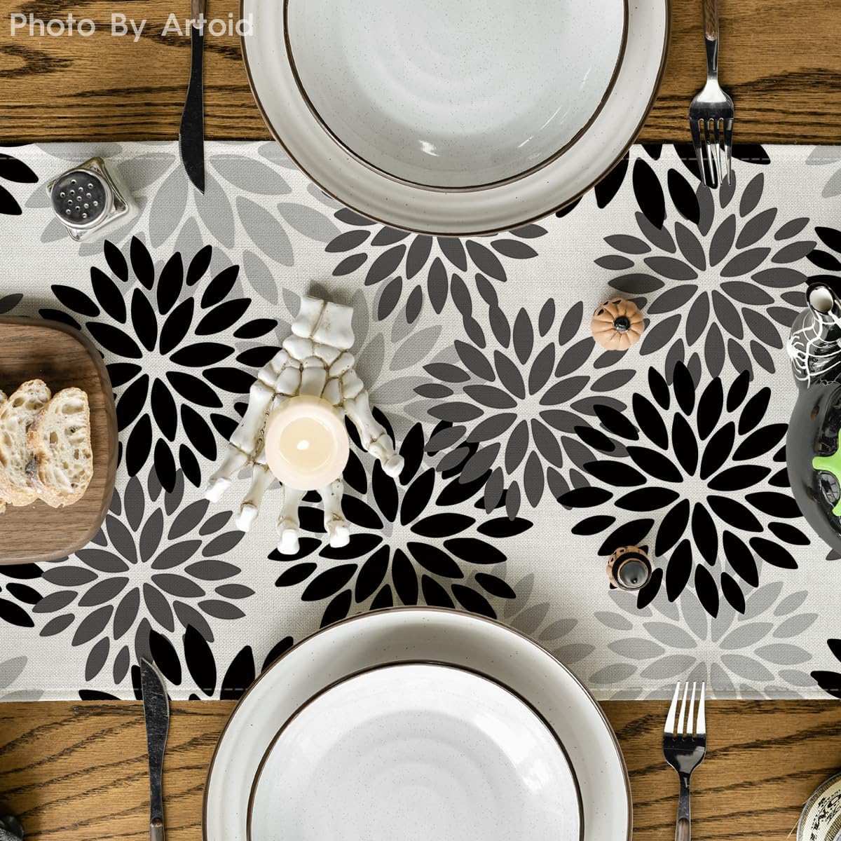Artoid Mode Black Dahlia Floral Pinnata Halloween Table Runner, Fall Autumn Kitchen Dining Table Decoration for Home Party Decor 13x36 Inch