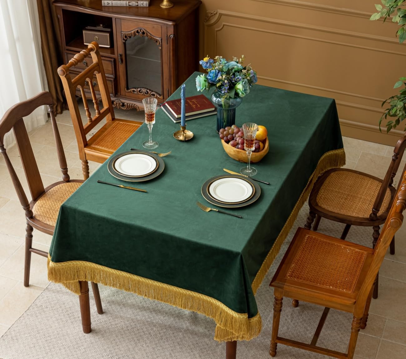 F-CHU Luxury Green Tablecloth Thickset Velvet Tablecloth with Beautiful Gold Tassels Table Cloth for Home Decor Wedding, Party, Banquet and Events 60x86-Inch