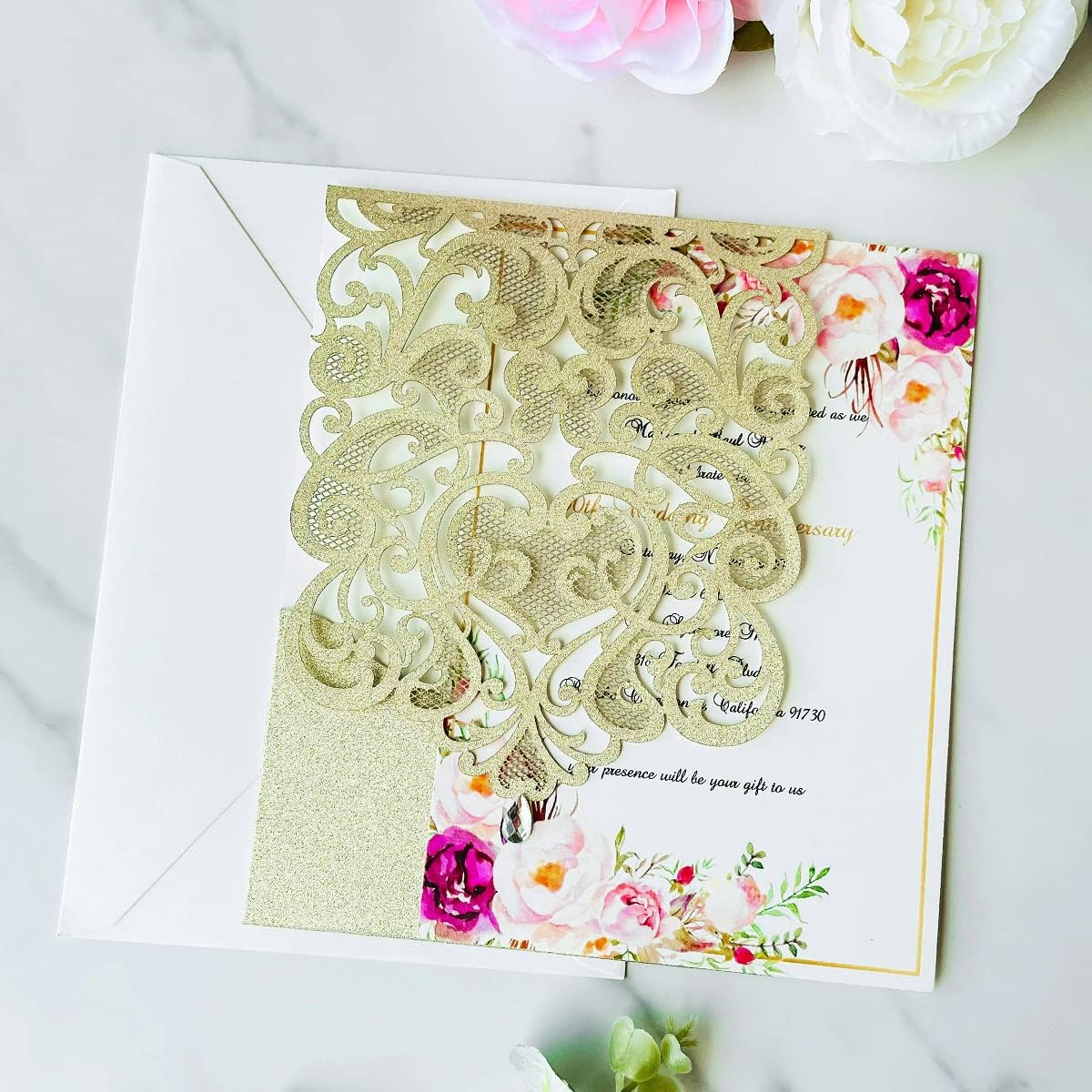 Hosmsua 50PCS Champagne Gold Wedding Invitations Kit 5 x 7.3 Inch Laser Cut Hollow Rose Rhinestone Pocket with Envelope for Wedding Bridal Shower Invite (Champagne Gold Glitter)