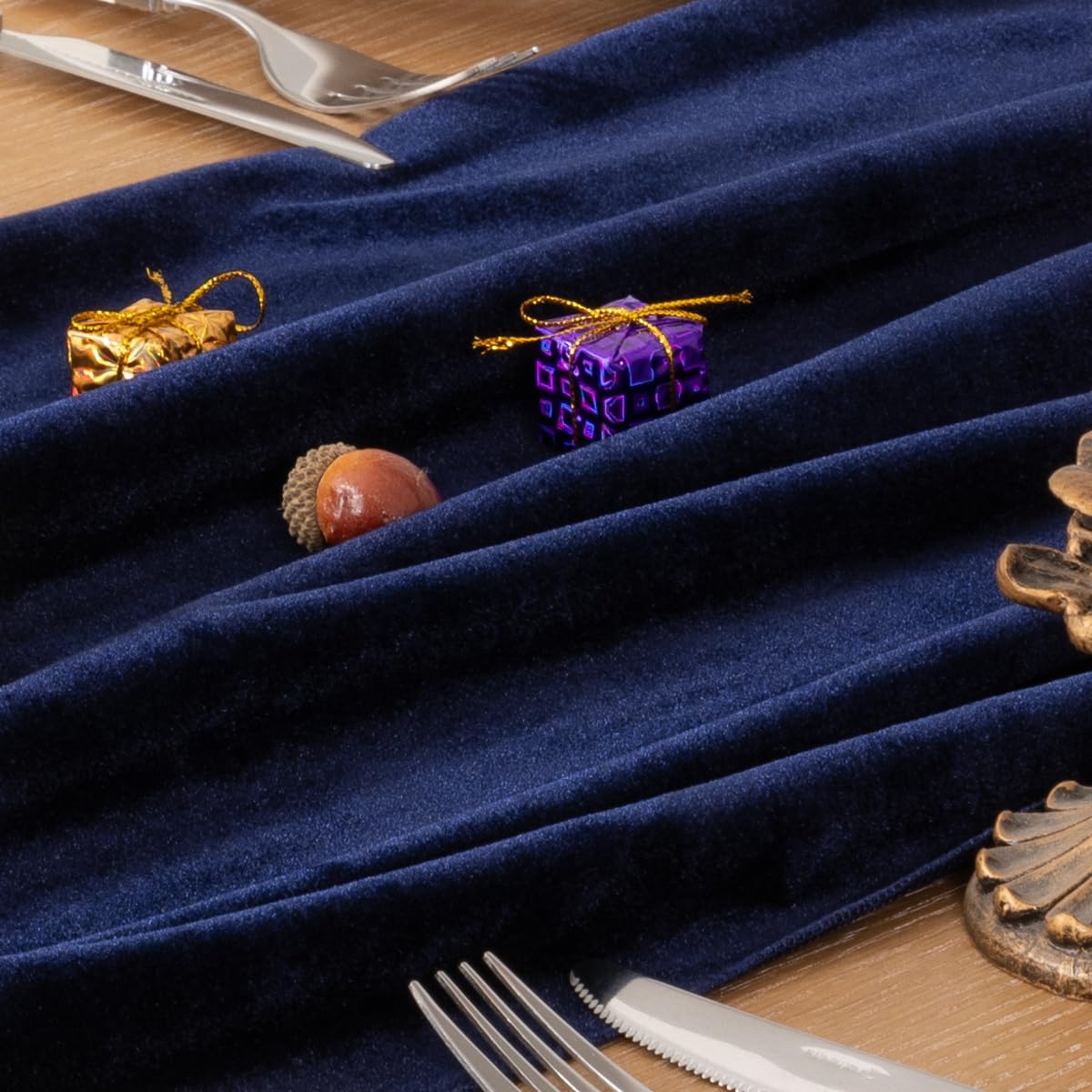 MLMC Navy Blue Velvet Table Runner 10ft Luxury Deep Blue Velvet Fall Table Runner 20x120 Inches for Wedding Reception Party Birthday Events Decor