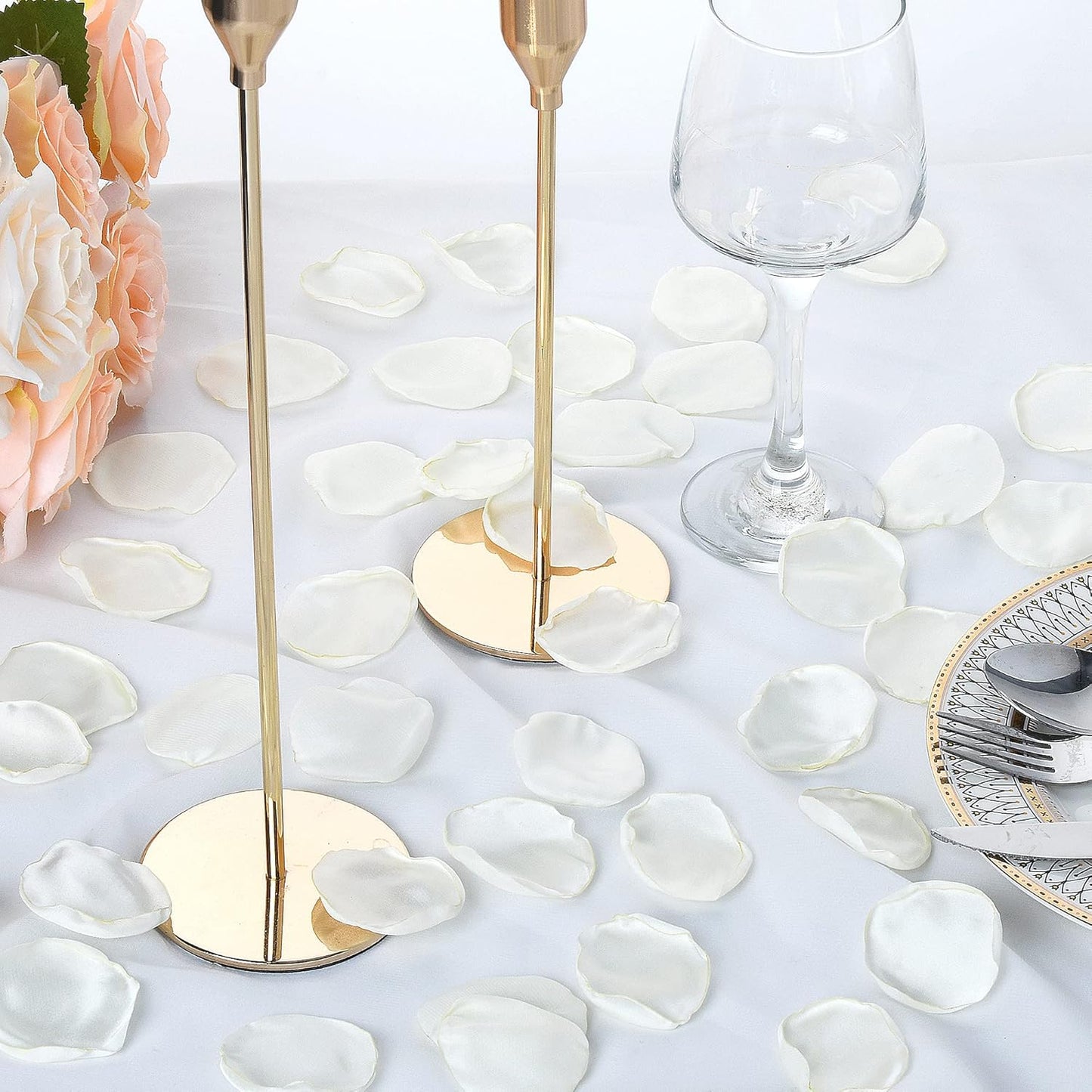Artificial Ivory White Rose Petals 300pcs Reusable Silk Rose Petals Separated Flower Petals for Wedding Flower Girl Basket Anniversary Party Dinner Table Decoration