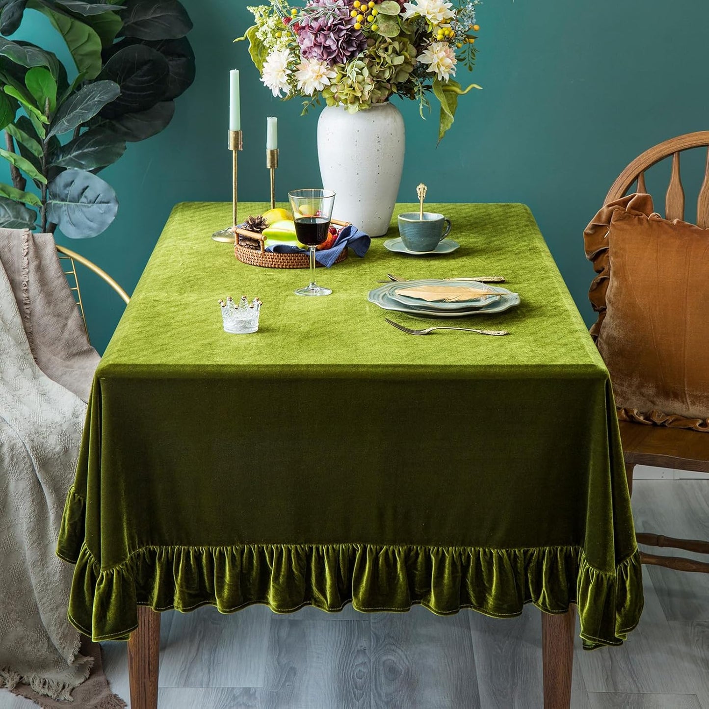 Velvet Tablecloth Luxurious Solid Rectangle Table Cloth,Oblong Retro Farmhouse Ruffle Tablecloths Washable Table Cover for Party Wedding Baby Shower Kitchen Dinning Tabletop Decoration