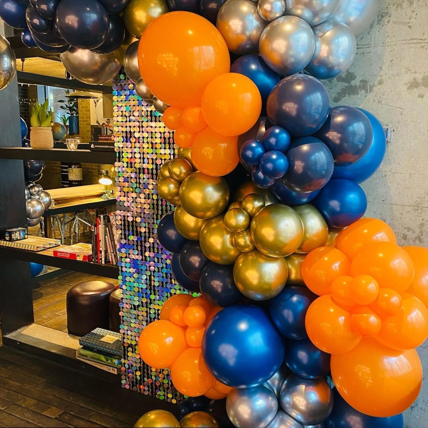 Paready Blue and Orange Balloons, 30 Pcs 12 Inch Orange Navy Blue Latex Balloons with Ribbons for Boys Birthday Baby Shower Company Events Wedding Bridal Shower Graduation Festival Decoration