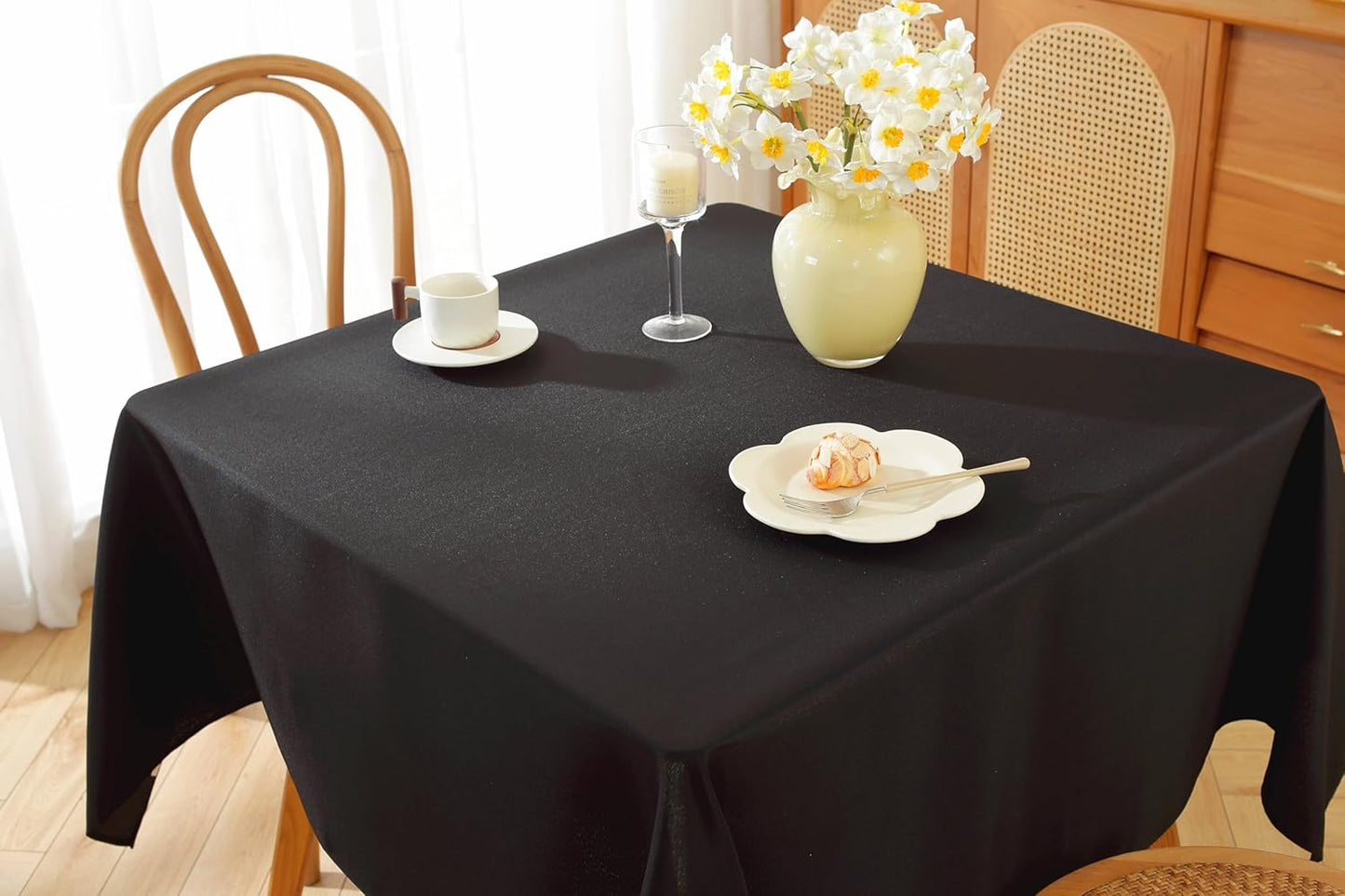 Craft And Party Square Tablecloth, 70 x 70 Inch Black Tablecloth, Polyester Fabric Washable Table Cloth for Home, Party, Wedding or Restaurant Use.