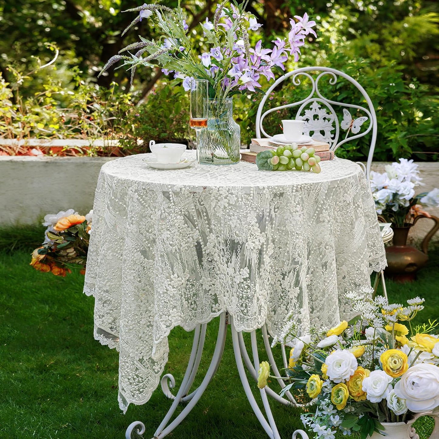 Lace Embroidered Tablecloth. Rectangle Lace Vintage Tablecloth Dustproof Table Protector for Kitchen Dining Room Party Banquet Home Picnic Wedding Decoration (Creamy White 90.5×53 inch)