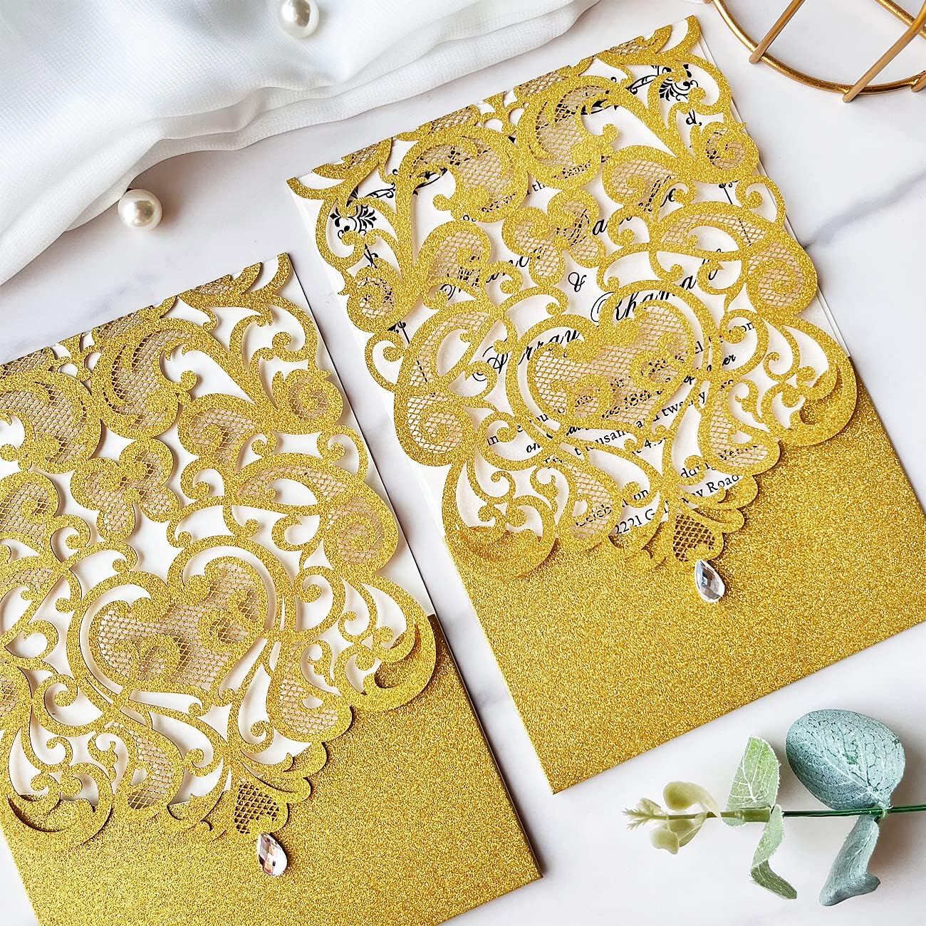 Hosmsua 50PCS Blank Wedding Invitation Cards 5 x 7.3 Inch Gold Laser Cut Hollow Heart Floral Invitation with Rhinestone pockets invitations for Engagement Quinceanera Invite (Gold Glitter)